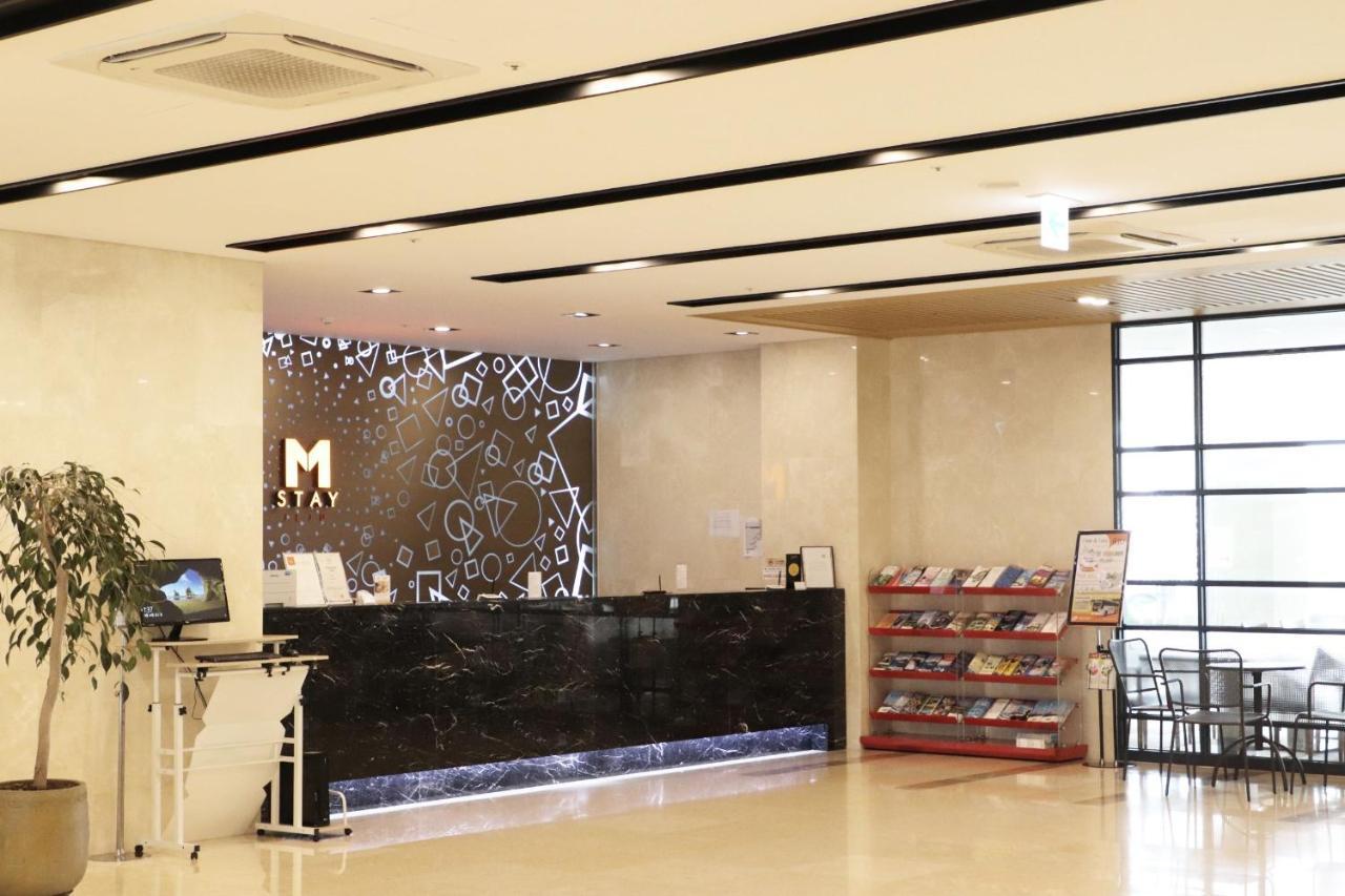 Mstay Hotel Согвипхо Экстерьер фото