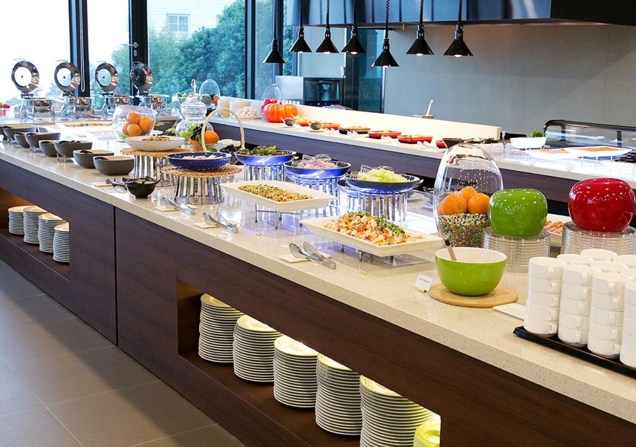 Mstay Hotel Согвипхо Экстерьер фото