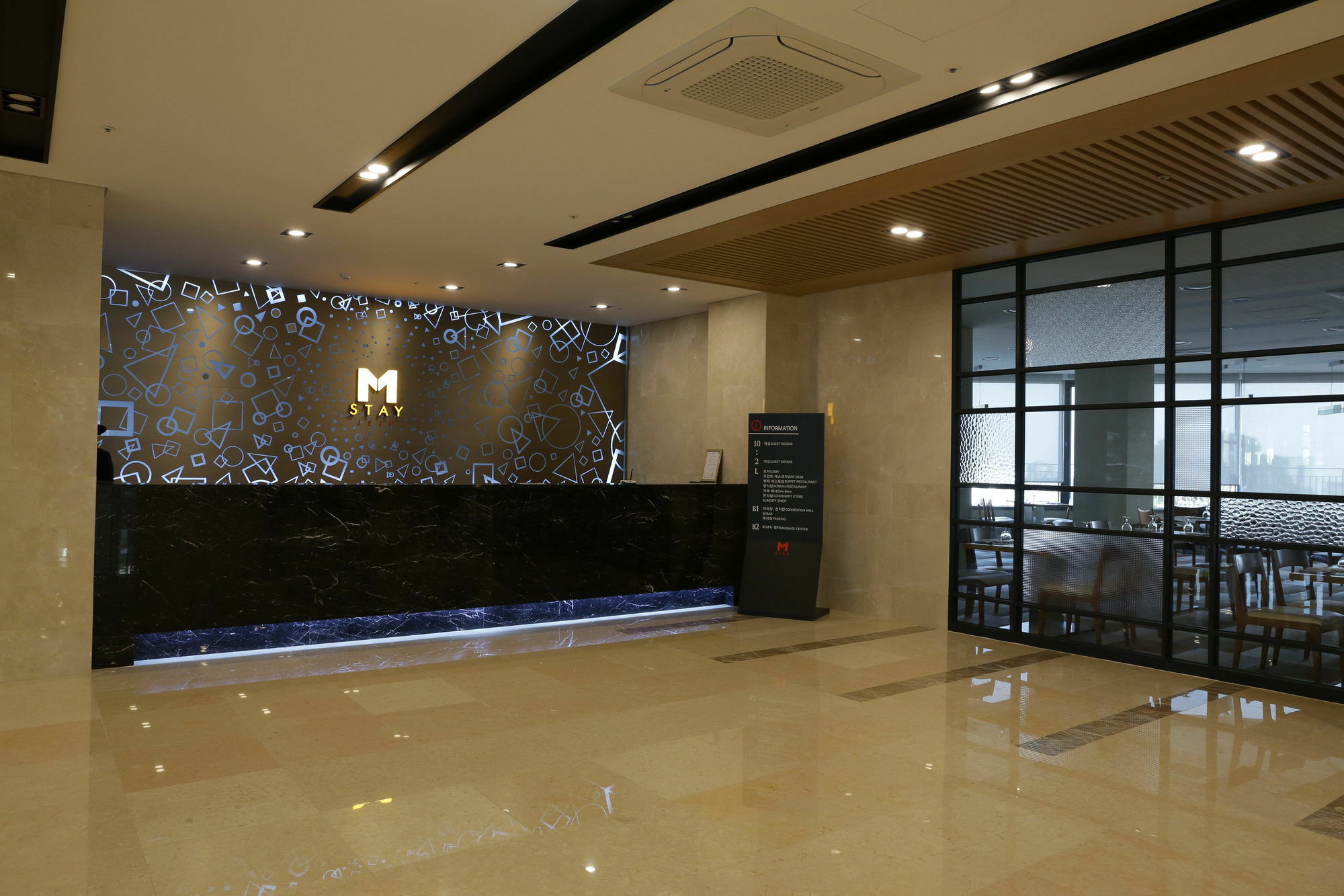 Mstay Hotel Согвипхо Экстерьер фото